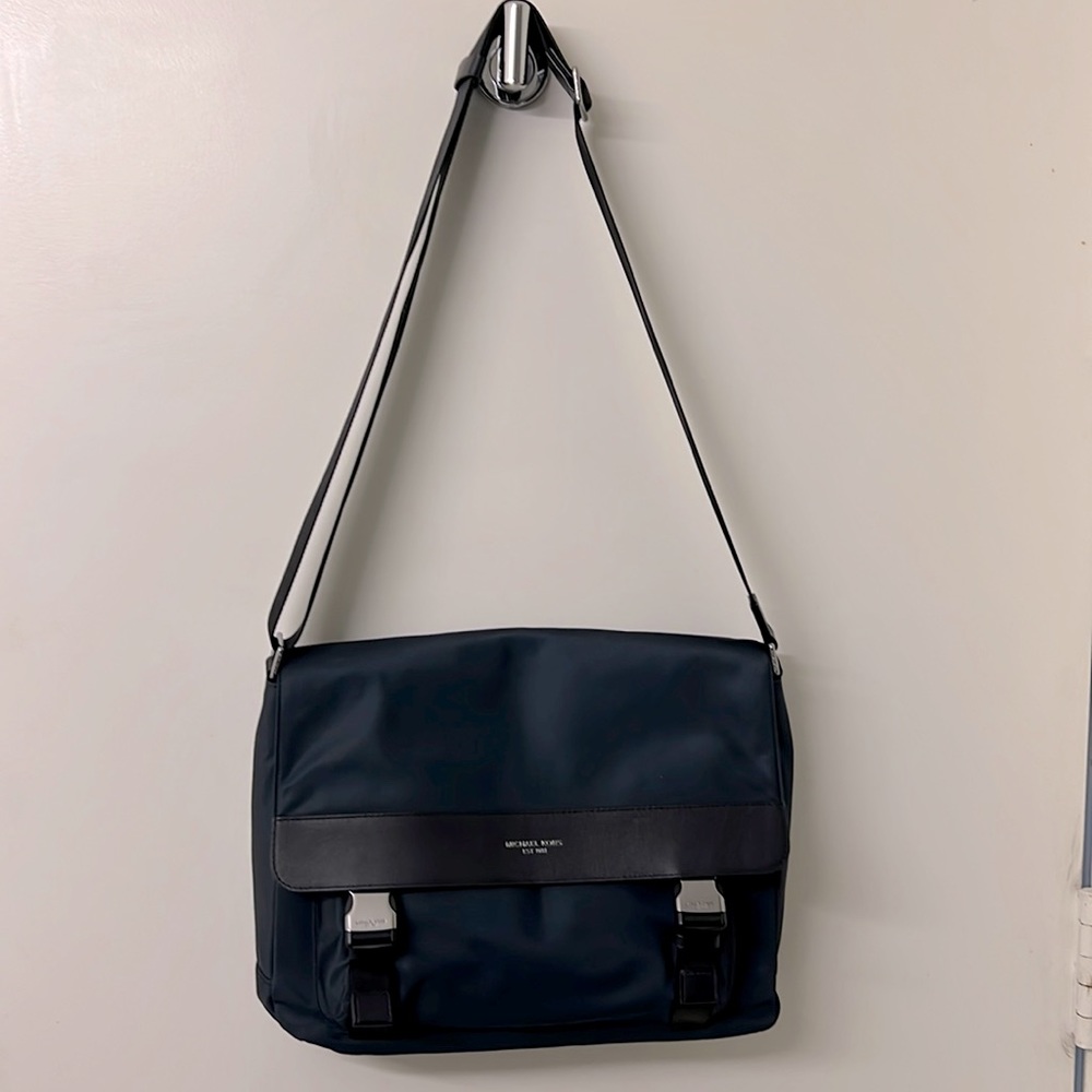 MICHAEL KORS Mens Nylon Messenger bag